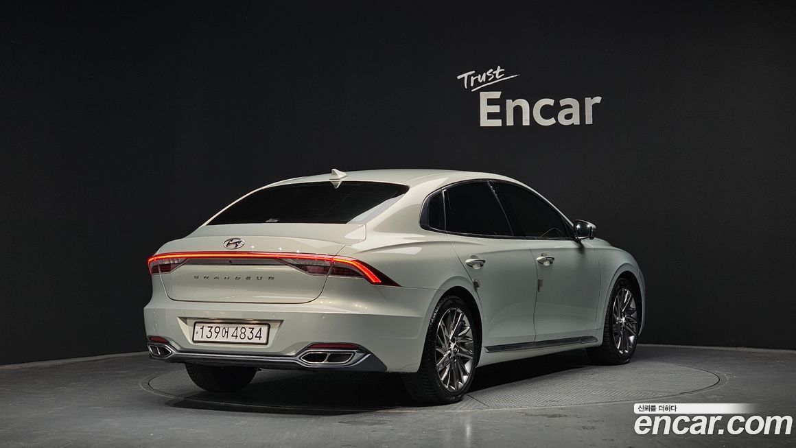 Hyundai Grandeur 2020