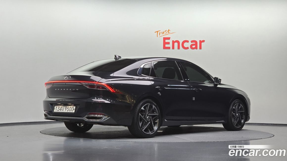 Hyundai Grandeur 2020