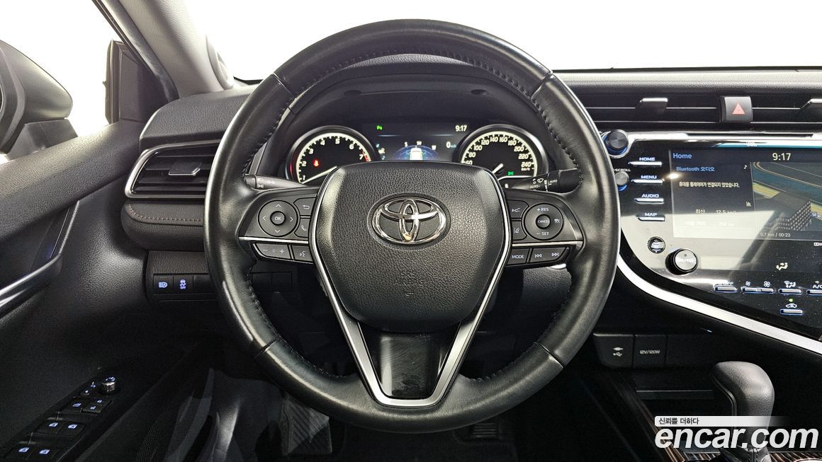 Toyota Camry 2019
