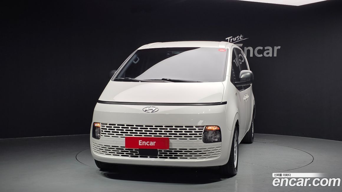 Hyundai Staria 2023