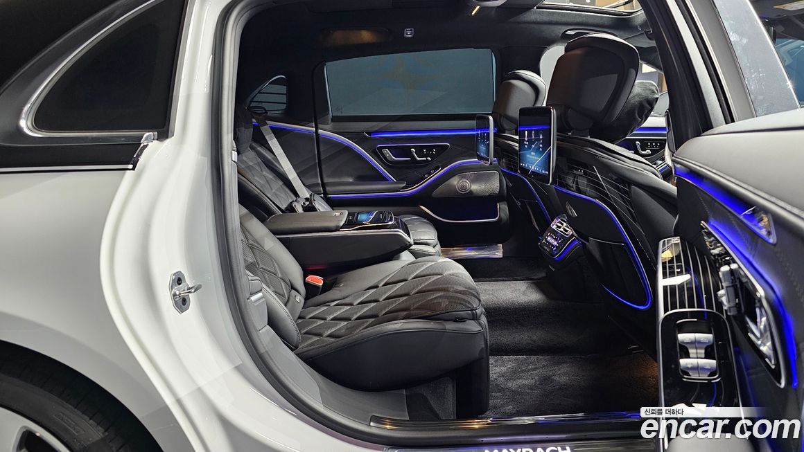 Mercedes-Benz S-Class 2024