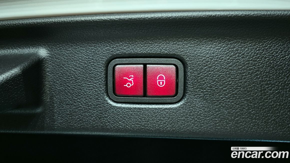 Mercedes-Benz S-Class 2024