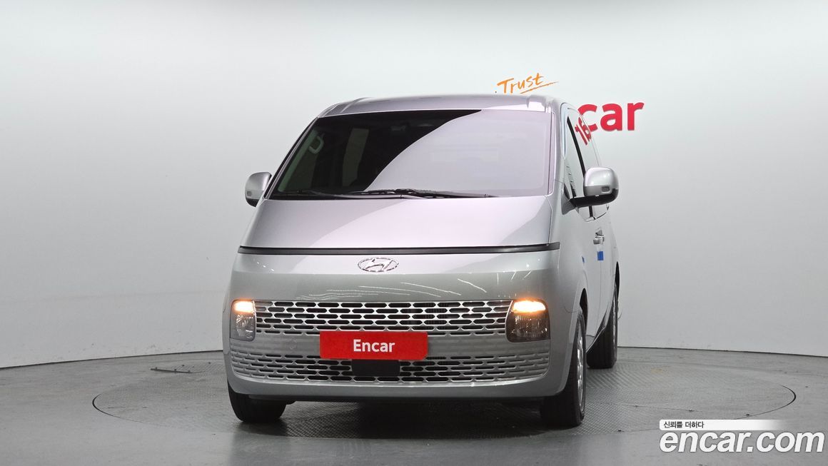 Hyundai Staria 2024