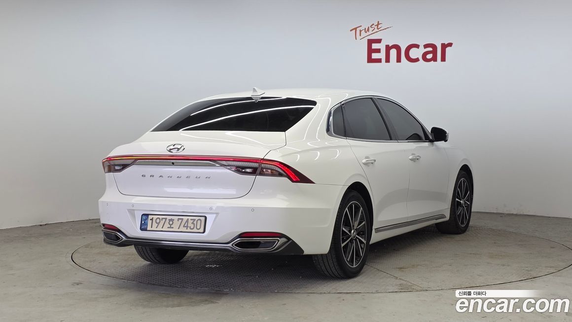 Hyundai Grandeur 2022
