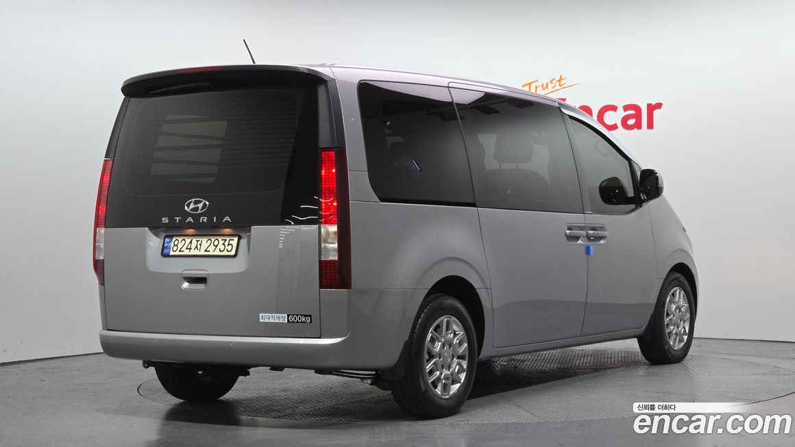 Hyundai Staria 2024