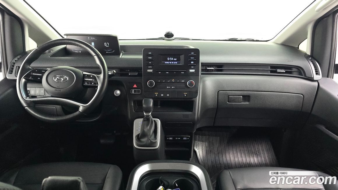 Hyundai Staria 2024