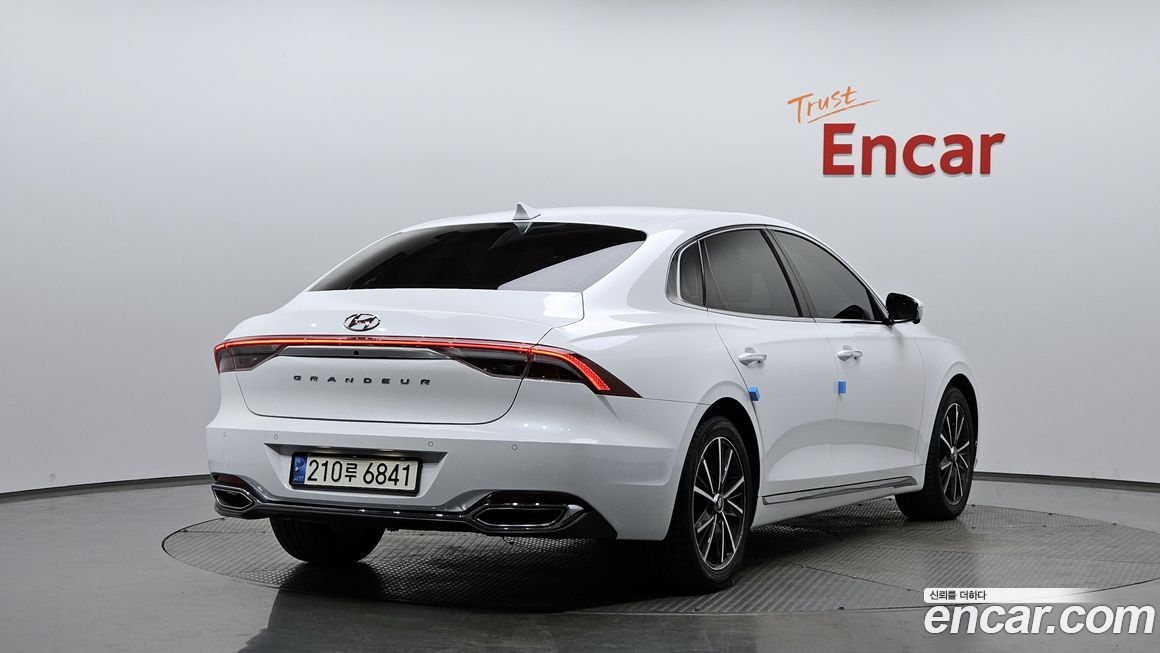 Hyundai Grandeur 2022
