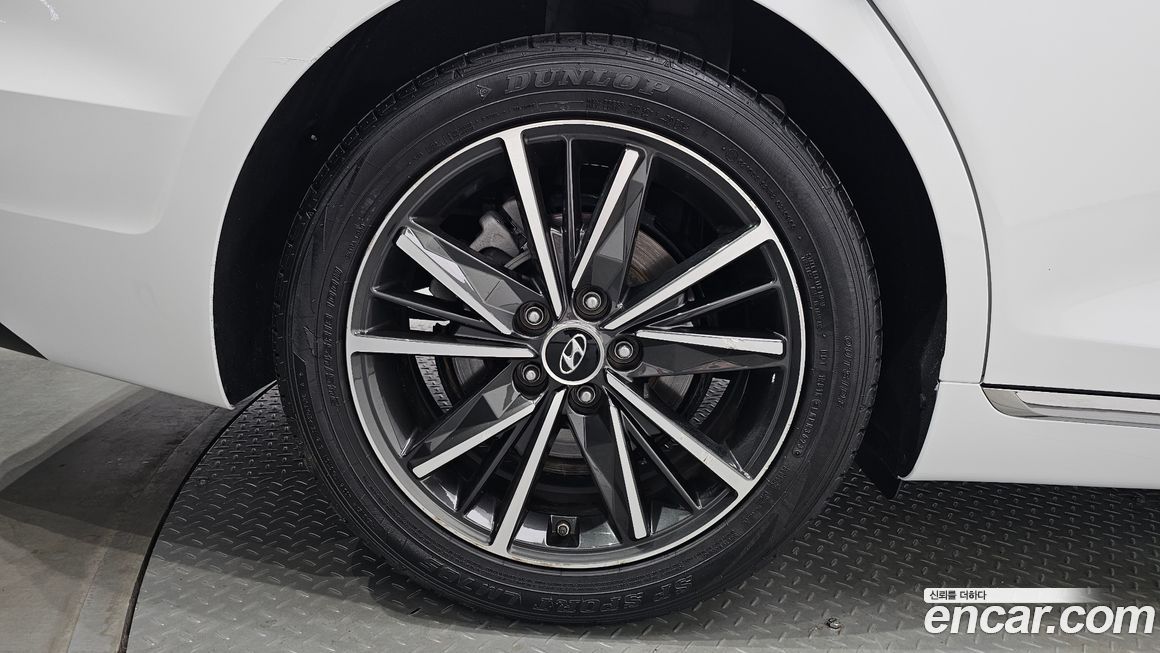 Hyundai Grandeur 2022