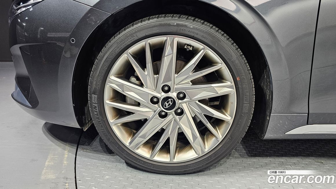 Hyundai Grandeur 2020