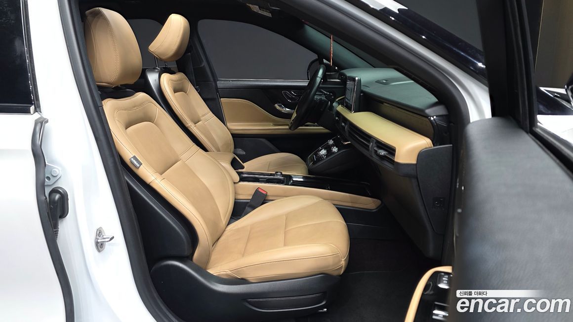 Lincoln Corsair 2021