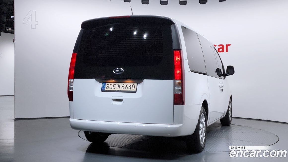 Hyundai Staria 2023