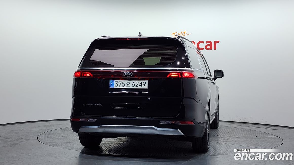 Kia Canival 2021