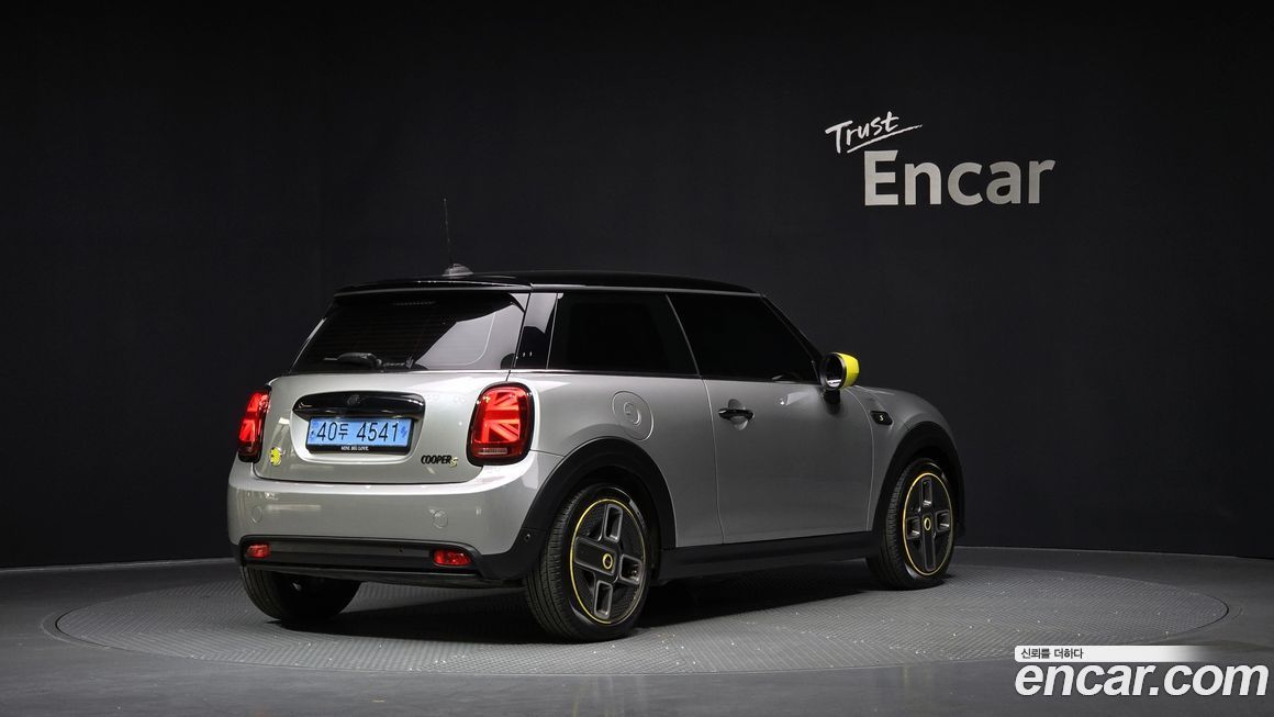 Mini Cooper 2024