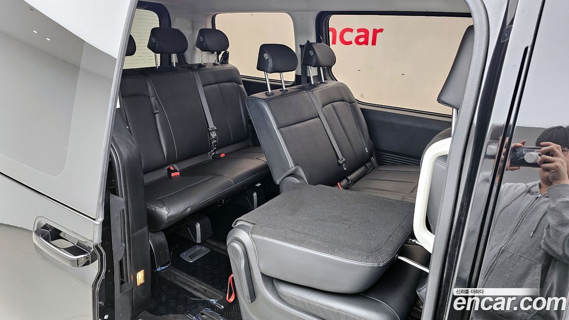 Hyundai Staria 2022