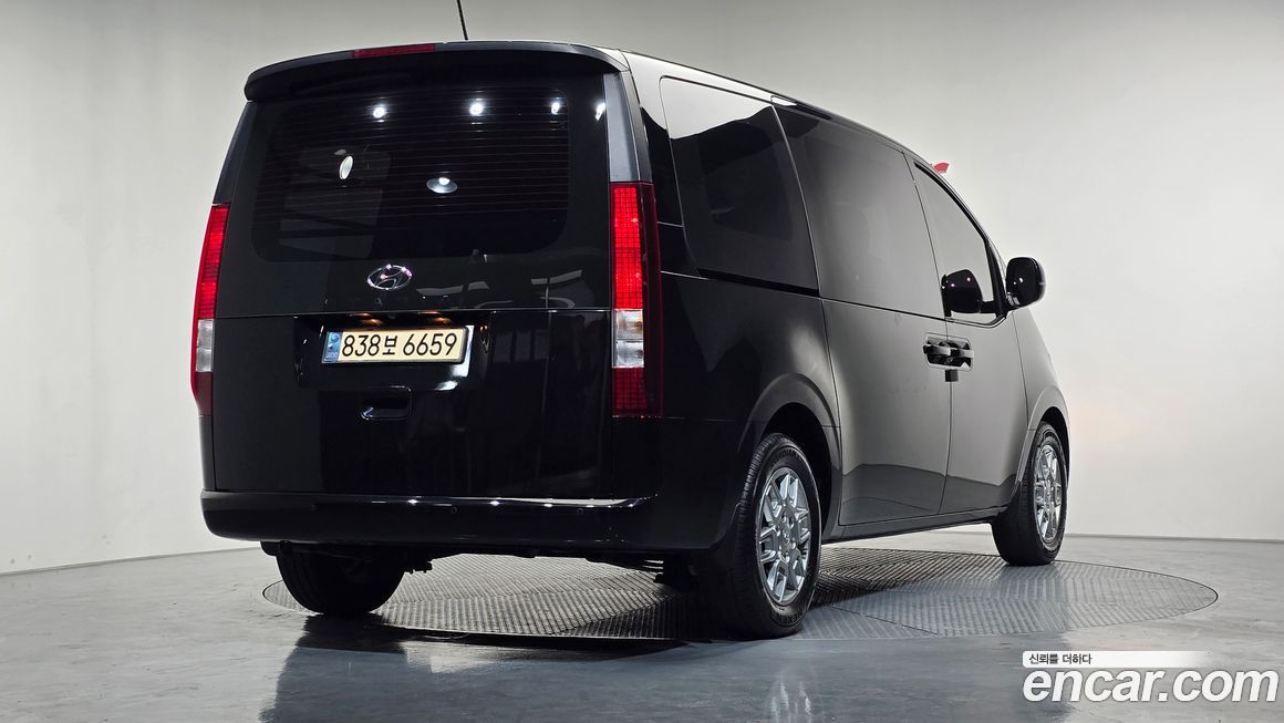 Hyundai Staria 2023