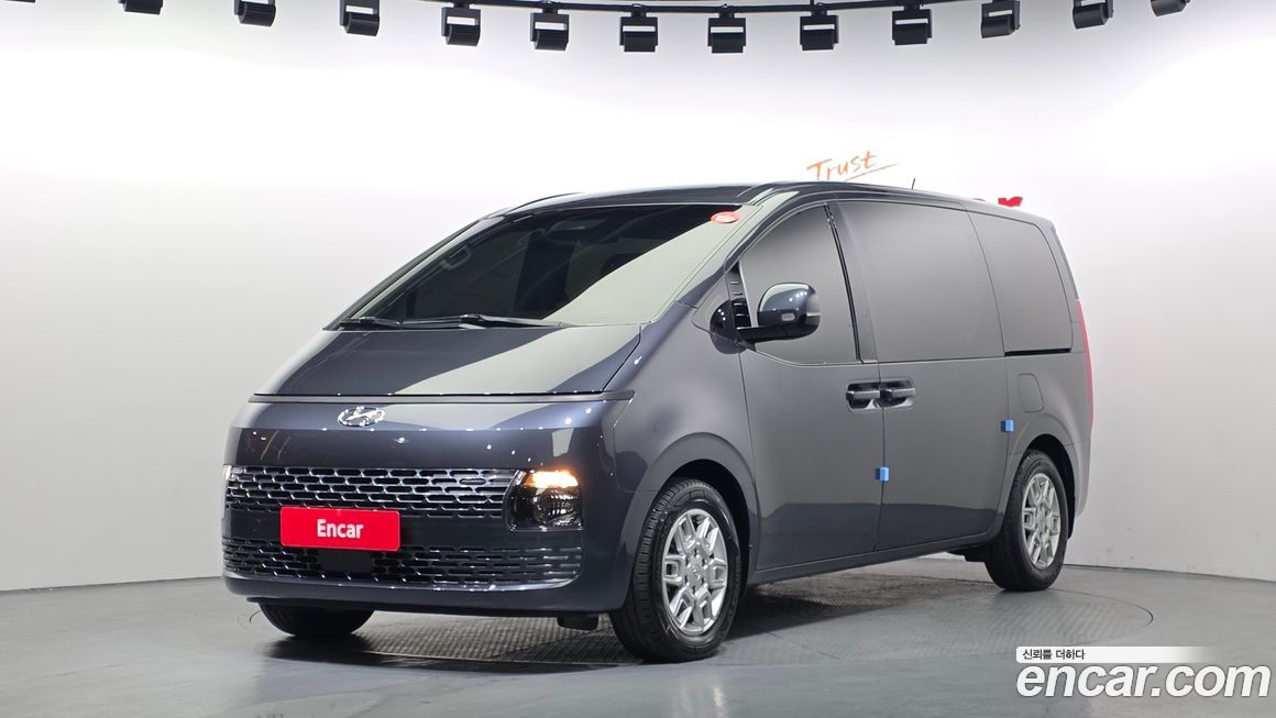 Hyundai Staria 2022
