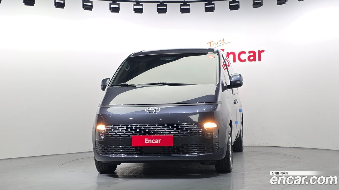 Hyundai Staria 2022