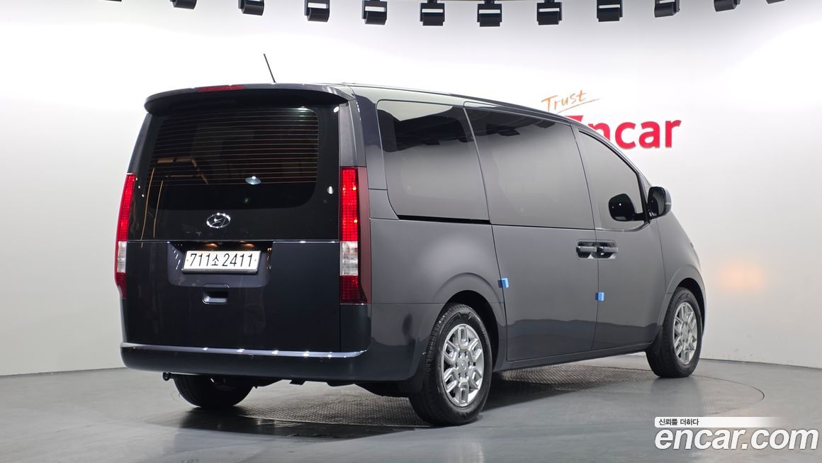 Hyundai Staria 2022