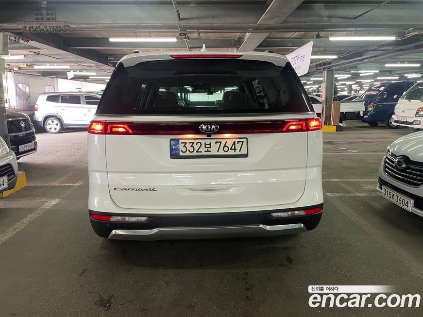 Kia Canival 2021