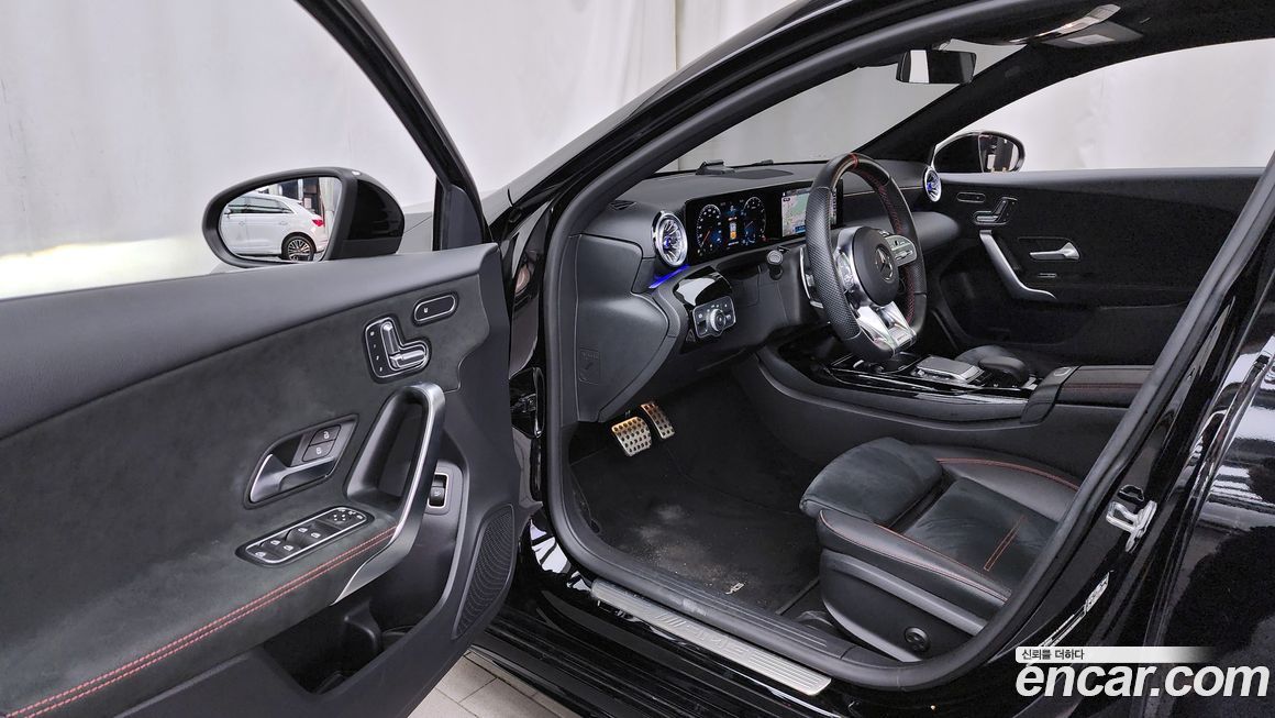 Mercedes-Benz A-Class 2023