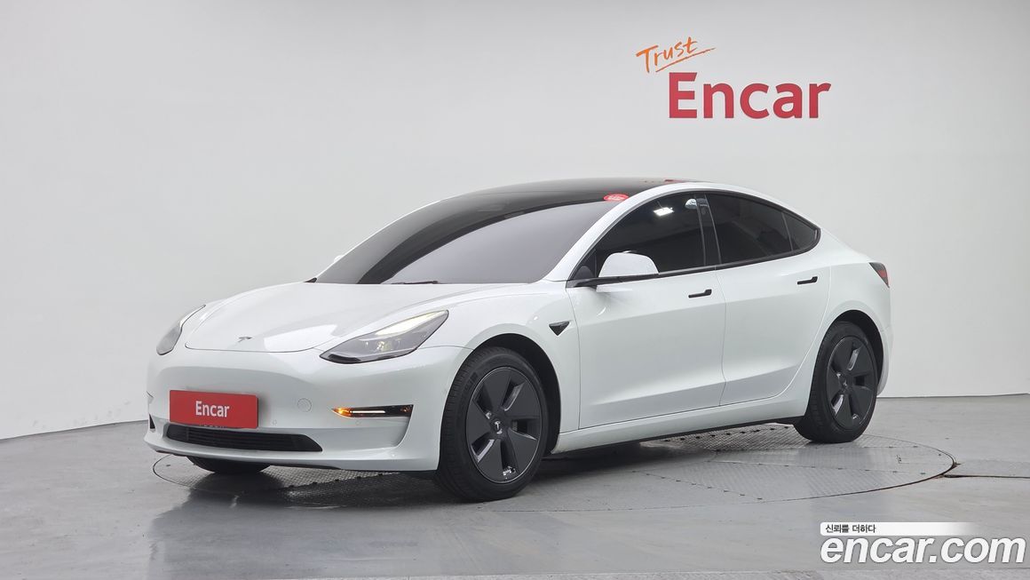 Tesla Model 3 2022