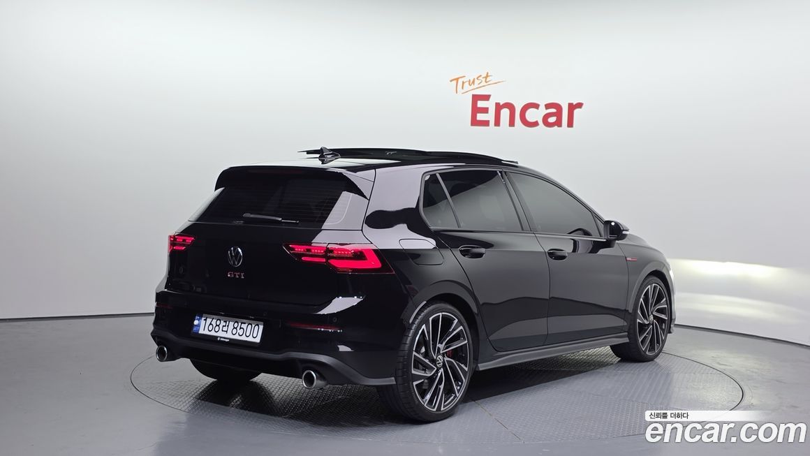 Volkswagen Golf 2024