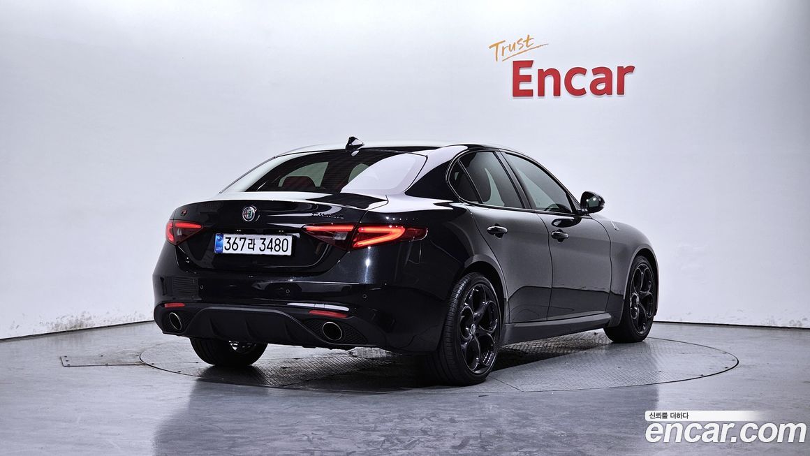 Alfa Romeo Giulia 2017