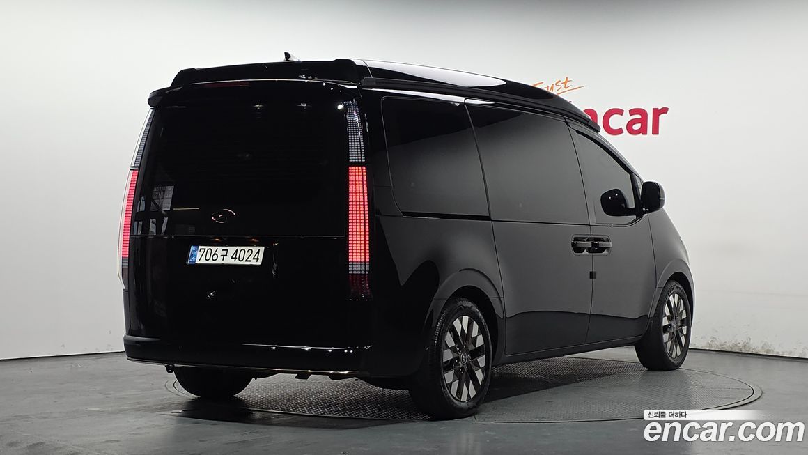 Hyundai Staria 2023