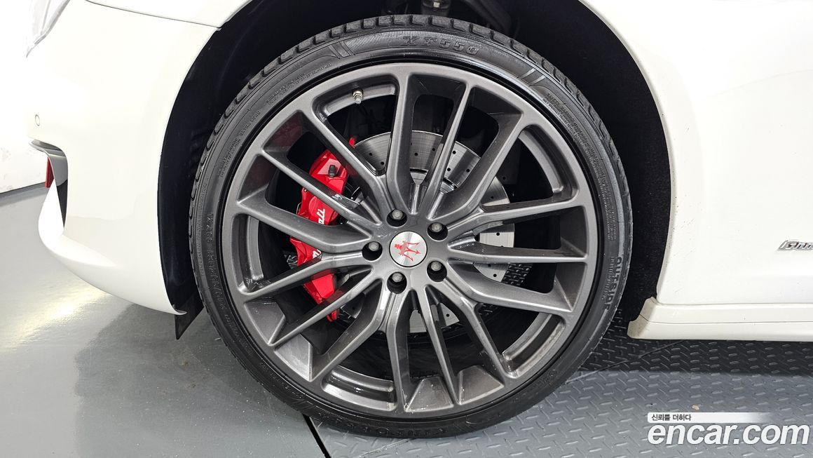 Maserati Quattroporte 2018