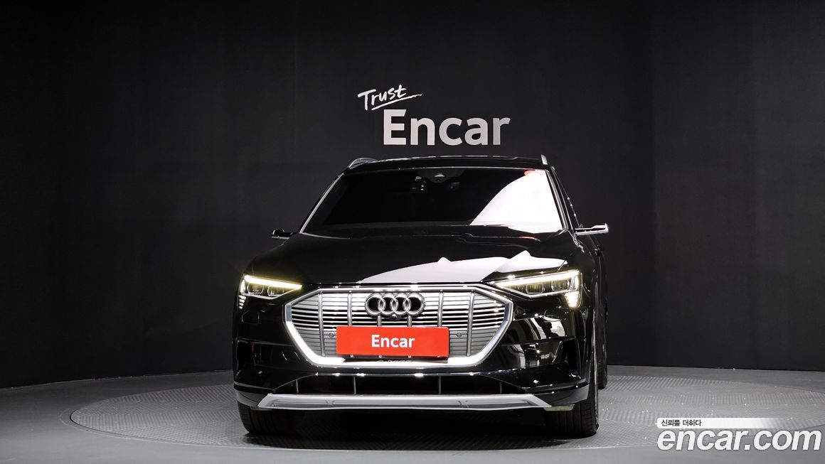 Audi e-tron 2020
