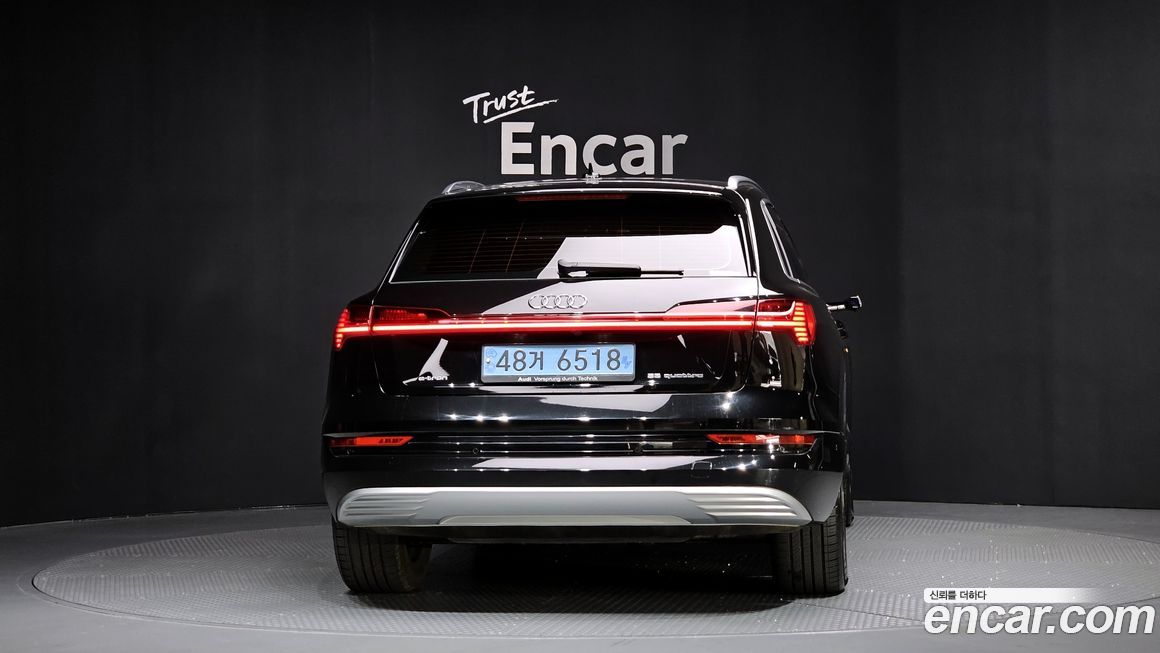 Audi e-tron 2020