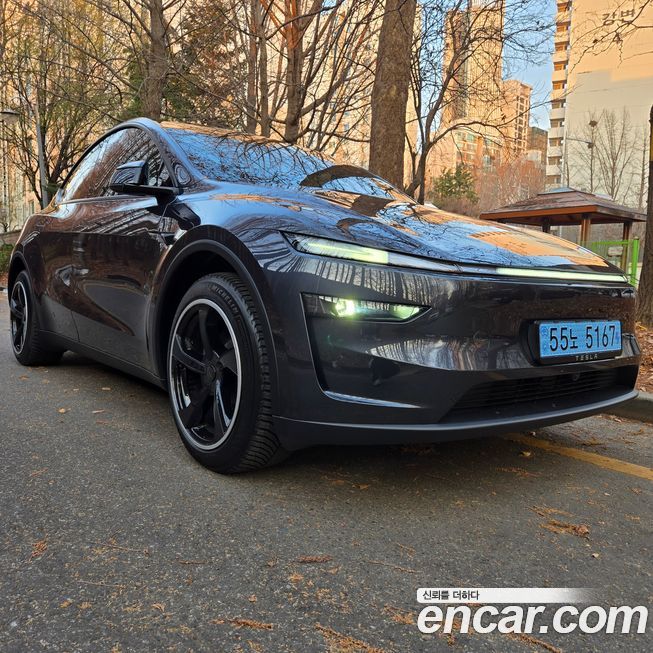 Tesla Model Y 2026