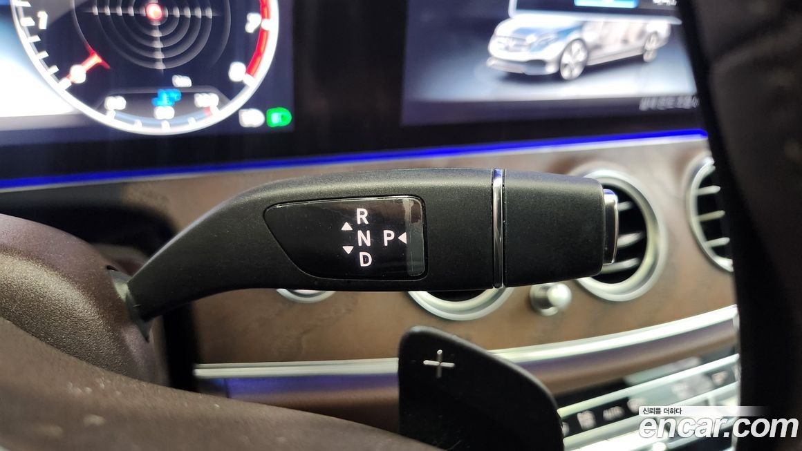 Mercedes-Benz E-Class 2020