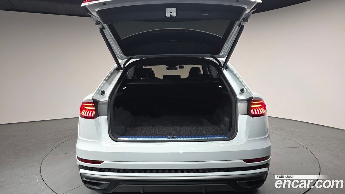 Audi Q8 2020