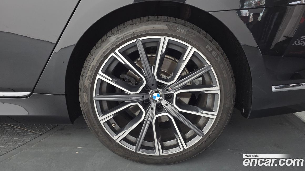 BMW 7-Series 2020