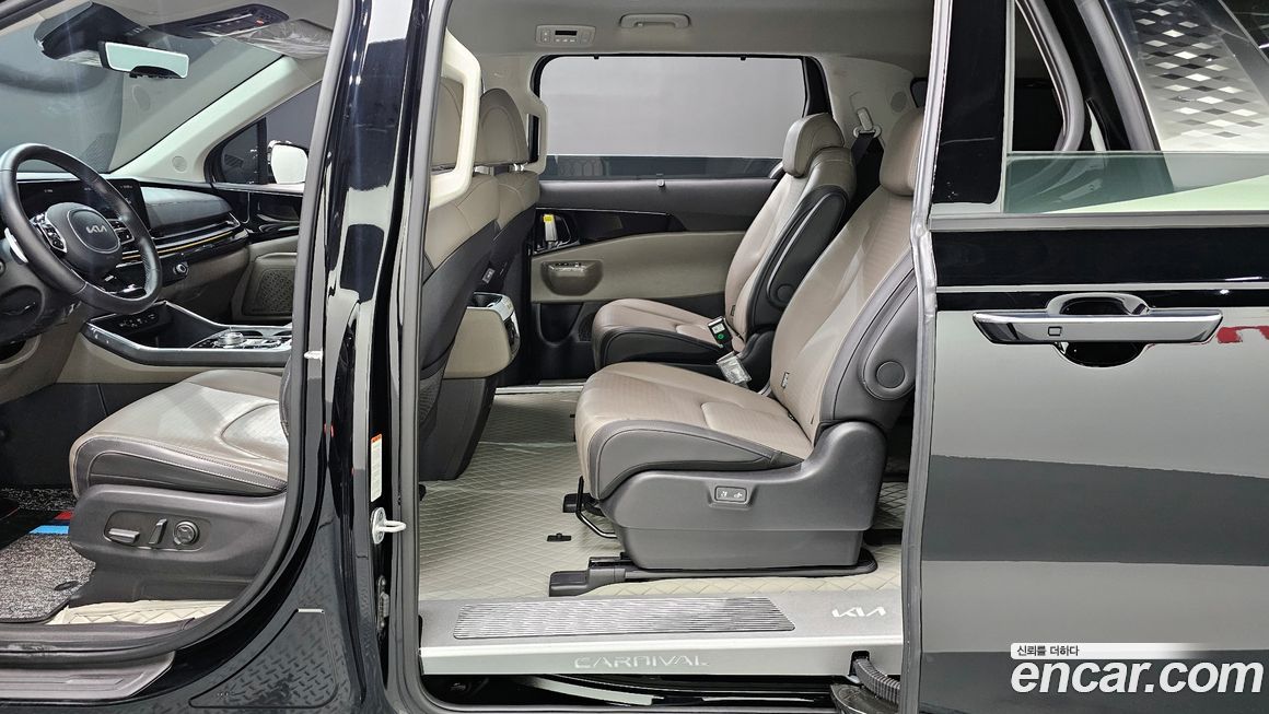 Kia Canival 2024