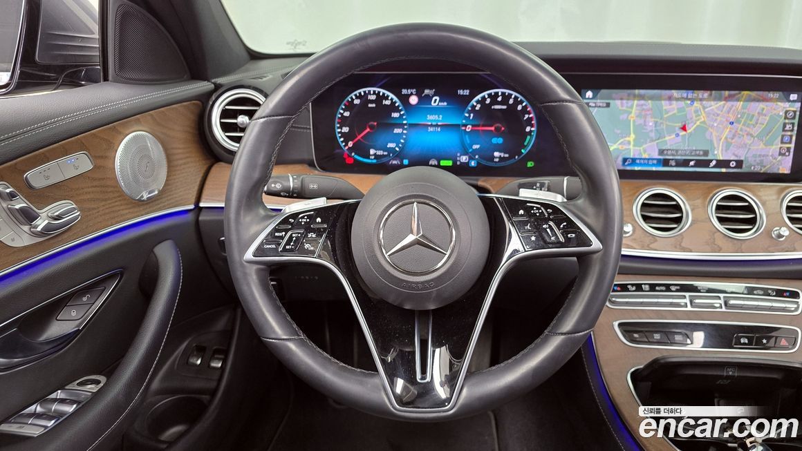 Mercedes-Benz E-Class 2021