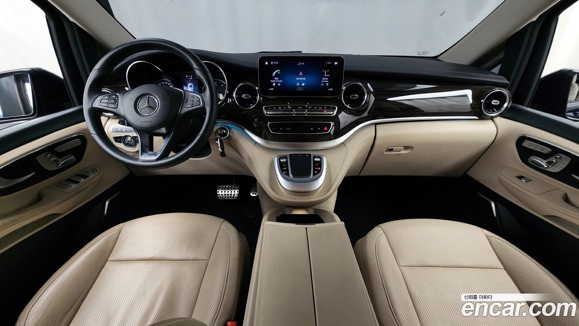 Mercedes-Benz V-Class 2022