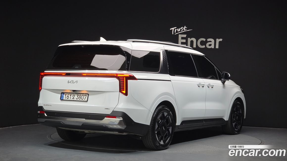 Kia Canival 2024