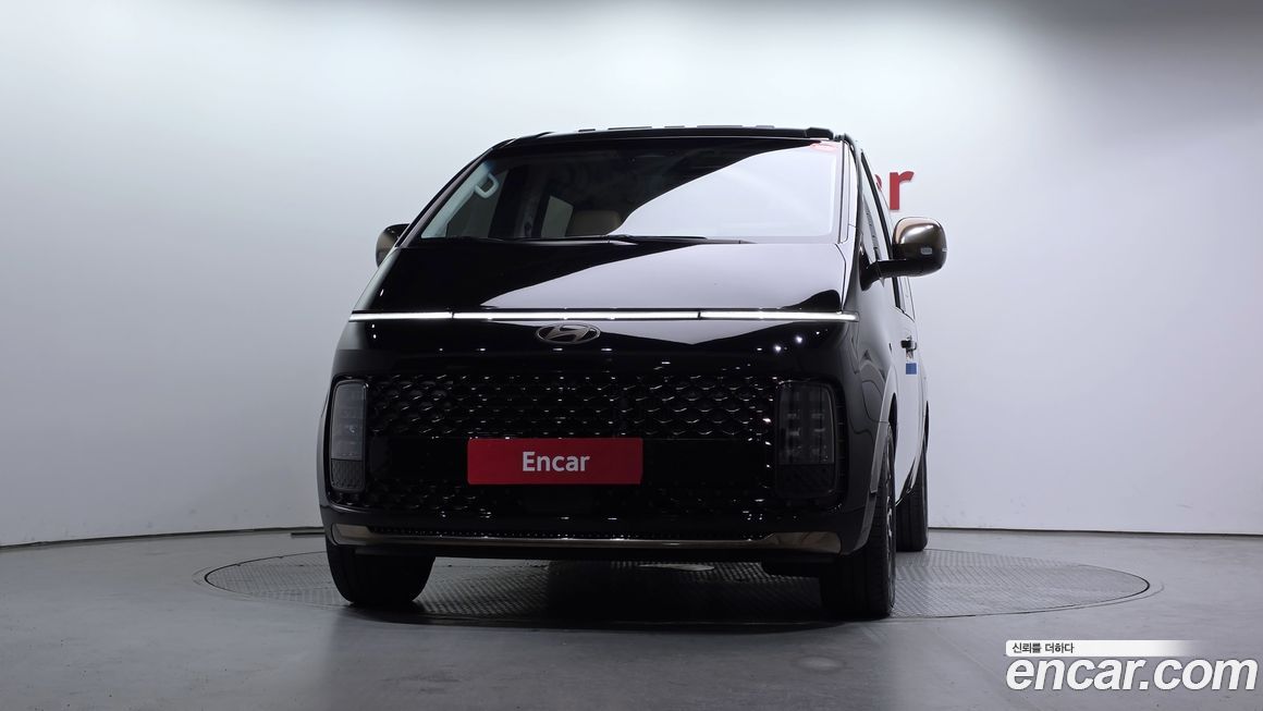 Hyundai Staria 2025