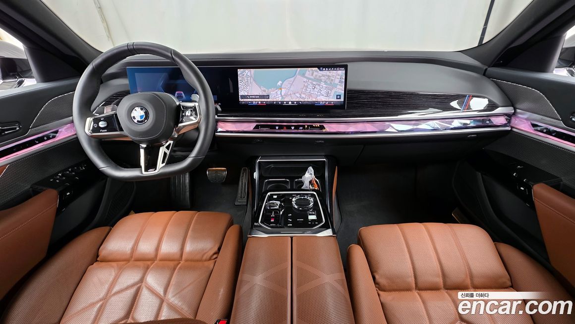 BMW 7-Series 2025