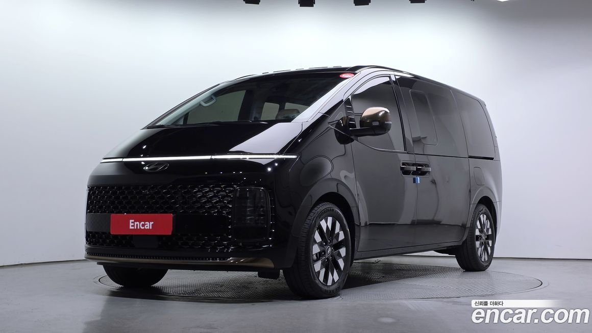 Hyundai Staria 2025