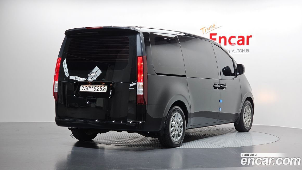 Hyundai Staria 2024