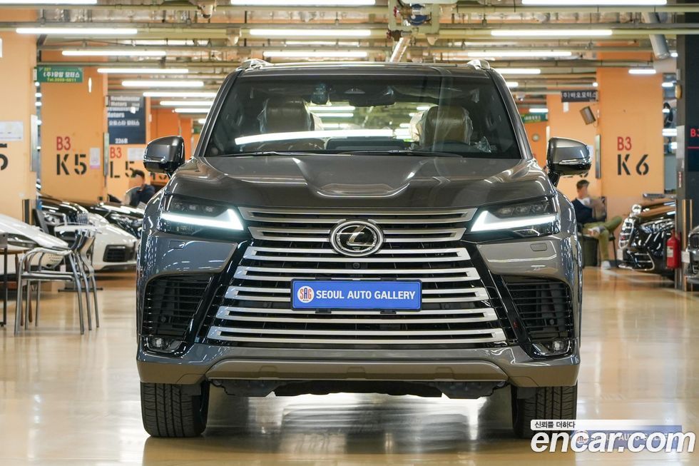 Lexus LX 2025