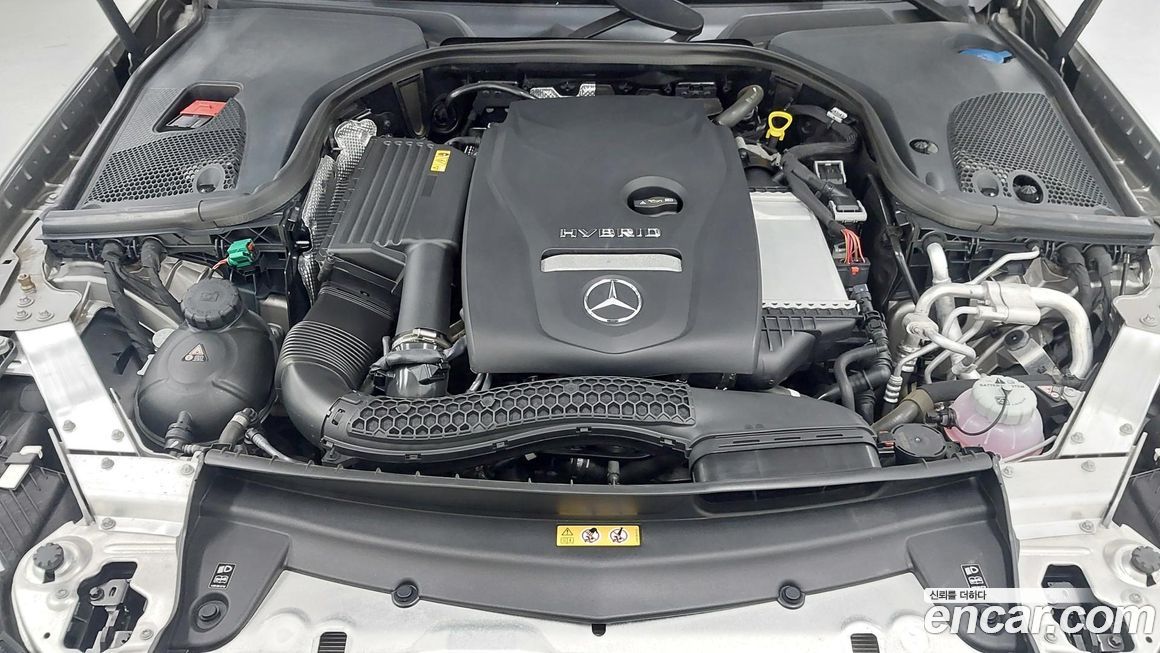 Mercedes-Benz E-Class 2023