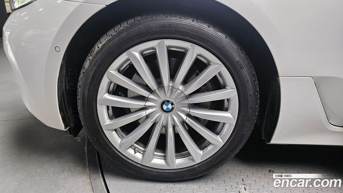 BMW Gran Turismo 2024