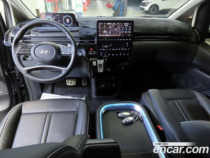 Hyundai Staria 2025