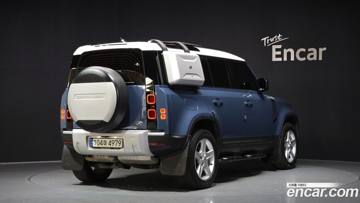 Land Rover Defender 2022