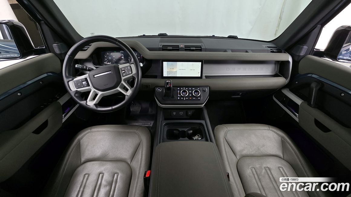 Land Rover Defender 2022