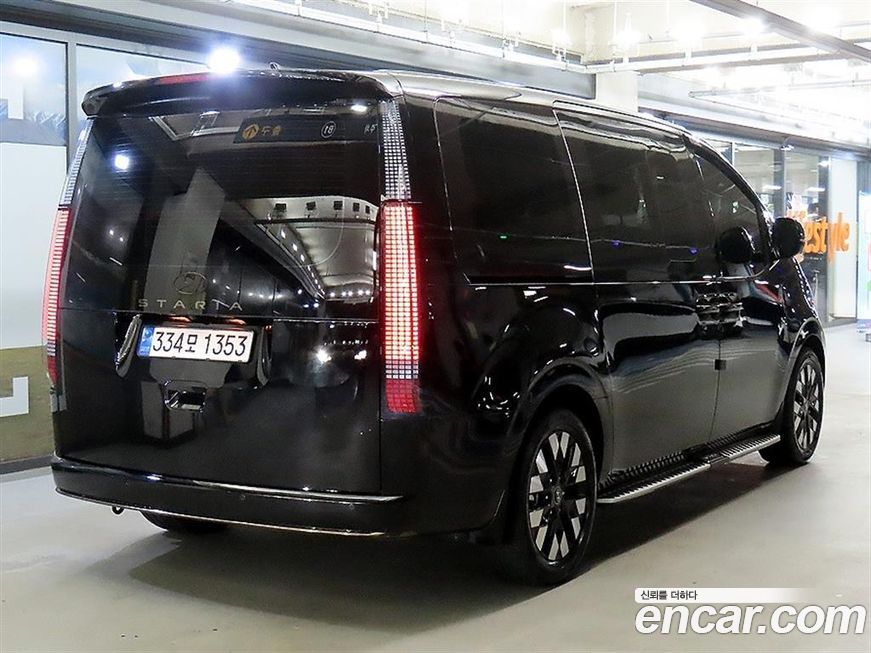 Hyundai Staria 2025